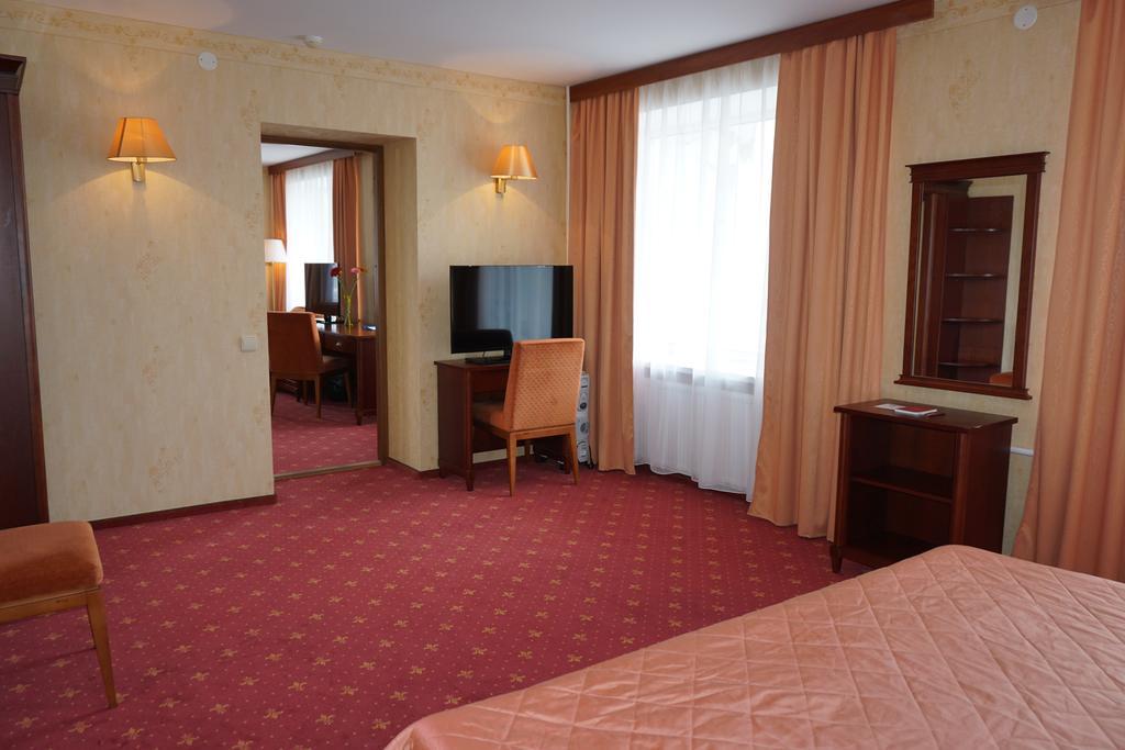 Vyborgskaya Hotel Sankt Petersburg Exteriör bild
